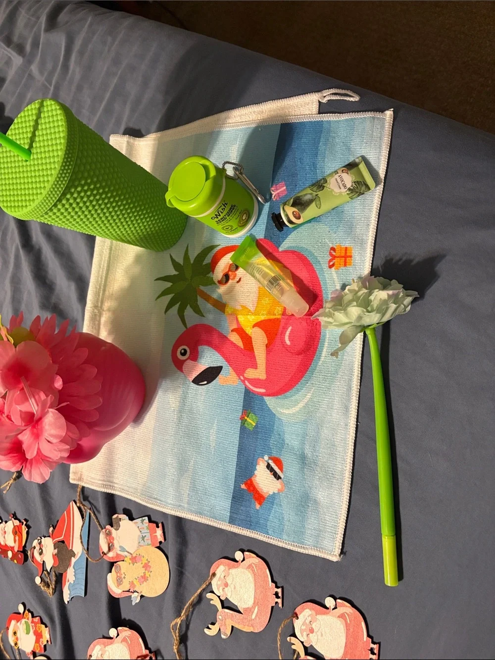 Tropical Party Set - Decorations, pen, lotion, lip gel, hand cream, wipes, cups